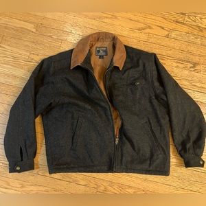 EUC Woolrich Men’s Coat. Size XL. Grey wool with brown leather accents.